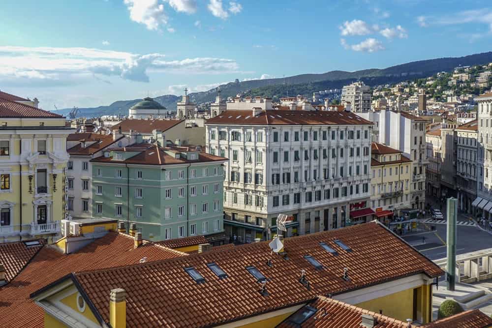 CStrack_003_ecsa_trieste_small An Italian city