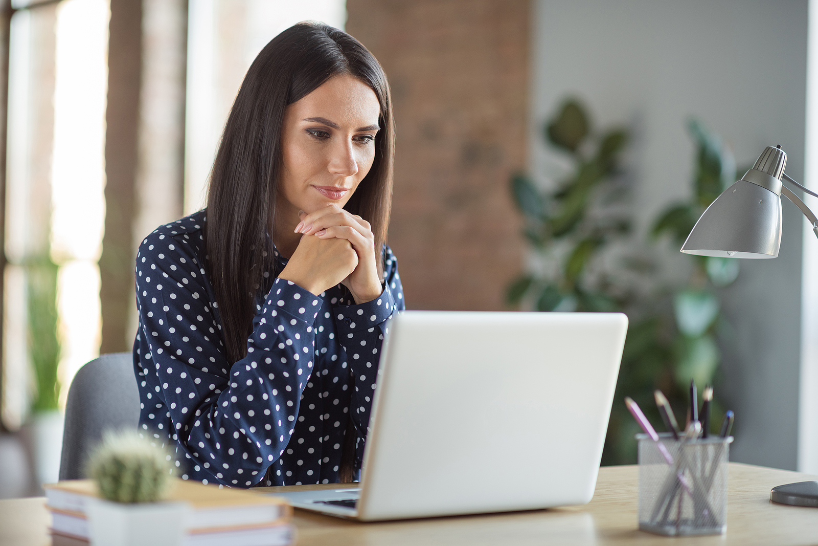 Photo Of Serious Brown Haired Young Business Woman Think Look Re